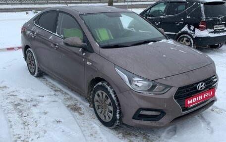 Hyundai Solaris II рестайлинг, 2018 год, 1 500 000 рублей, 3 фотография