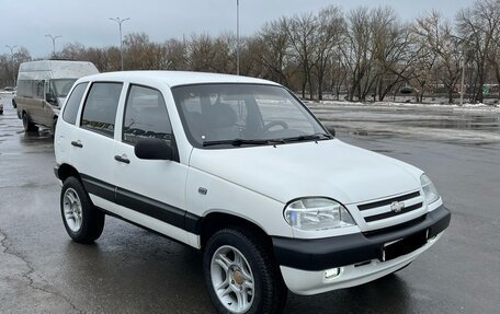 Chevrolet Niva I рестайлинг, 2003 год, 430 000 рублей, 3 фотография