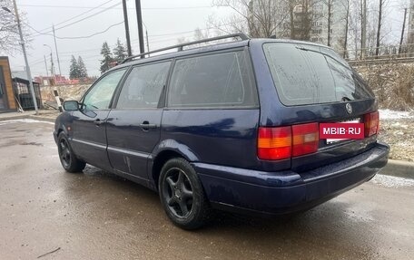 Volkswagen Passat B4, 1995 год, 300 000 рублей, 4 фотография