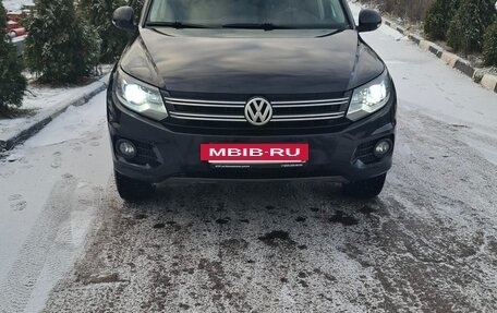 Volkswagen Tiguan I, 2012 год, 1 680 000 рублей, 2 фотография