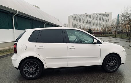 Volkswagen Polo IV рестайлинг, 2008 год, 680 000 рублей, 3 фотография