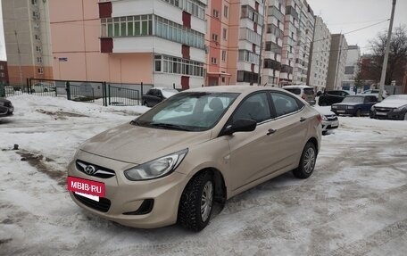 Hyundai Solaris II рестайлинг, 2012 год, 739 000 рублей, 2 фотография