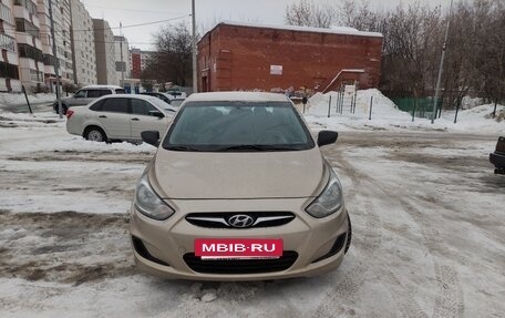 Hyundai Solaris II рестайлинг, 2012 год, 739 000 рублей, 3 фотография