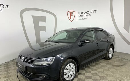 Volkswagen Jetta VI, 2013 год, 995 000 рублей, 1 фотография