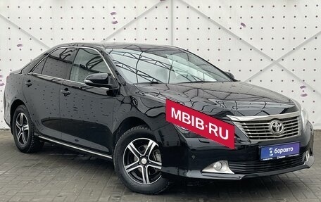 Toyota Camry, 2012 год, 1 800 000 рублей, 2 фотография