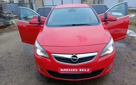 Opel Astra J, 2010 год, 1 100 000 рублей, 3 фотография