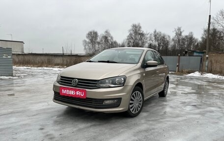 Volkswagen Polo VI (EU Market), 2015 год, 1 100 000 рублей, 1 фотография