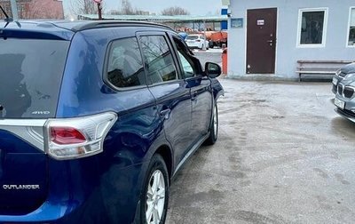 Mitsubishi Outlander III рестайлинг 3, 2013 год, 750 000 рублей, 1 фотография