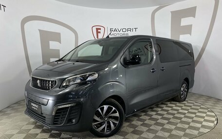 Peugeot Traveller I, 2018 год, 3 100 000 рублей, 1 фотография