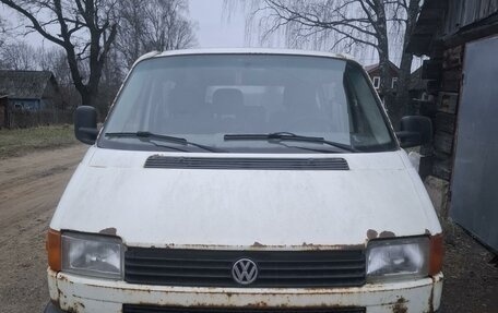 Volkswagen Transporter T4, 1996 год, 310 000 рублей, 2 фотография