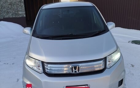 Honda Freed I, 2012 год, 1 200 000 рублей, 2 фотография