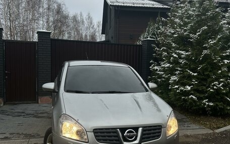 Nissan Qashqai, 2007 год, 800 000 рублей, 2 фотография