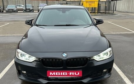 BMW 3 серия, 2013 год, 1 750 000 рублей, 2 фотография