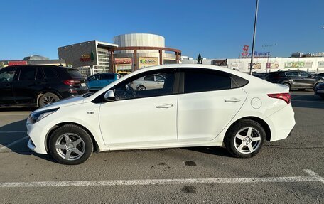 Hyundai Solaris II рестайлинг, 2020 год, 1 600 000 рублей, 4 фотография