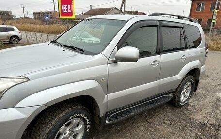 Toyota Land Cruiser Prado 120 рестайлинг, 2005 год, 2 360 000 рублей, 1 фотография