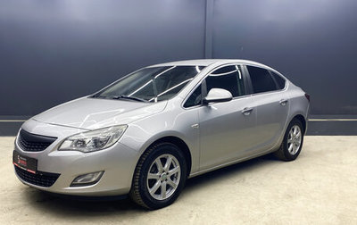 Opel Astra J, 2013 год, 790 000 рублей, 1 фотография