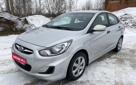 Hyundai Solaris II рестайлинг, 2013 год, 799 000 рублей, 1 фотография