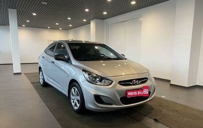 Hyundai Solaris II рестайлинг, 2012 год, 900 000 рублей, 1 фотография