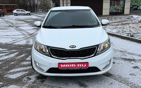 KIA Rio III рестайлинг, 2013 год, 1 000 000 рублей, 1 фотография