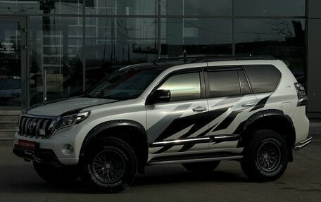 Toyota Land Cruiser Prado 150 рестайлинг 2, 2016 год, 6 800 000 рублей, 1 фотография