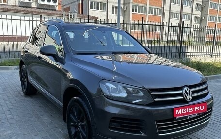 Volkswagen Touareg III, 2011 год, 2 380 000 рублей, 3 фотография