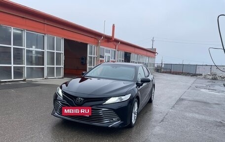 Toyota Camry, 2018 год, 2 770 000 рублей, 3 фотография