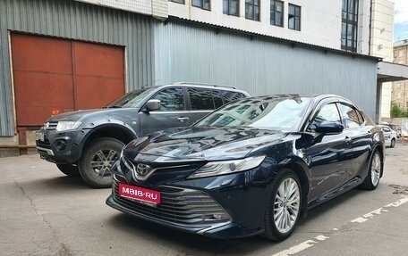 Toyota Camry, 2018 год, 2 350 000 рублей, 1 фотография