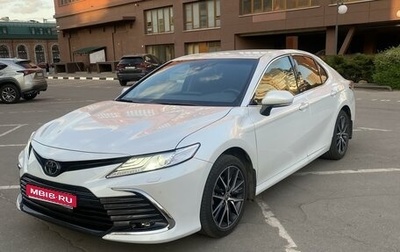 Toyota Camry, 2021 год, 3 300 000 рублей, 1 фотография