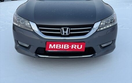 Honda Accord IX рестайлинг, 2013 год, 1 950 000 рублей, 1 фотография