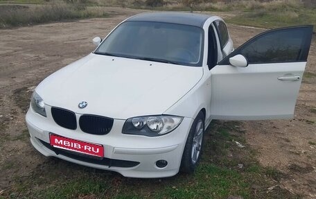 BMW 1 серия, 2008 год, 840 000 рублей, 1 фотография