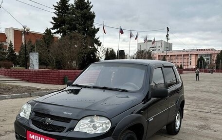 Chevrolet Niva I рестайлинг, 2011 год, 660 000 рублей, 1 фотография