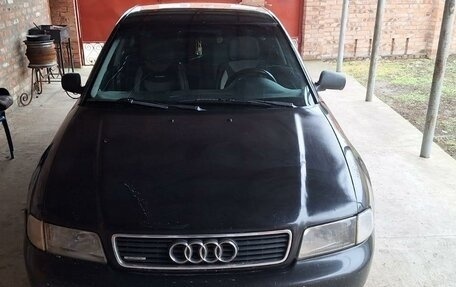 Audi A4, 1996 год, 399 000 рублей, 1 фотография