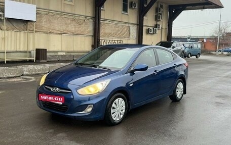 Hyundai Solaris II рестайлинг, 2011 год, 585 000 рублей, 2 фотография