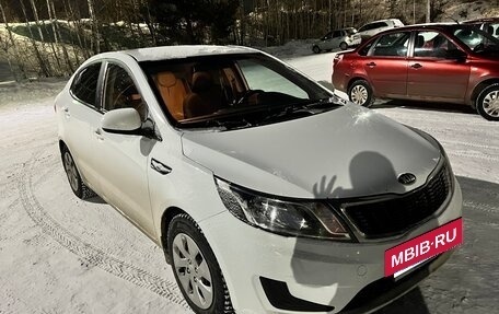 KIA Rio III рестайлинг, 2014 год, 1 000 000 рублей, 2 фотография