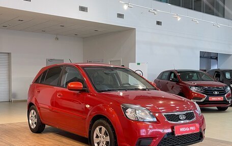 KIA Rio II, 2011 год, 650 000 рублей, 3 фотография