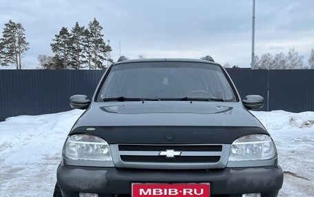 Chevrolet Niva I рестайлинг, 2004 год, 320 000 рублей, 1 фотография