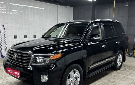 Toyota Land Cruiser 200, 2015 год, 6 000 000 рублей, 1 фотография