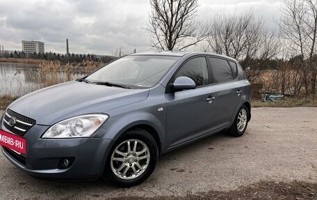 KIA cee'd I рестайлинг, 2008 год, 700 000 рублей, 3 фотография