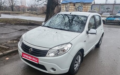 Renault Sandero I, 2013 год, 699 000 рублей, 1 фотография