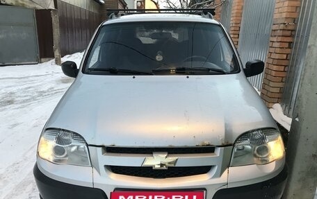 Chevrolet Niva I рестайлинг, 2011 год, 420 000 рублей, 1 фотография