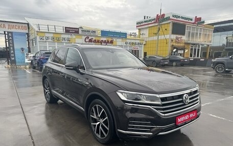 Volkswagen Touareg III, 2019 год, 5 850 000 рублей, 1 фотография