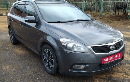 KIA cee'd I рестайлинг, 2010 год, 850 000 рублей, 2 фотография