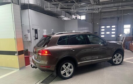 Volkswagen Touareg III, 2011 год, 2 000 000 рублей, 4 фотография