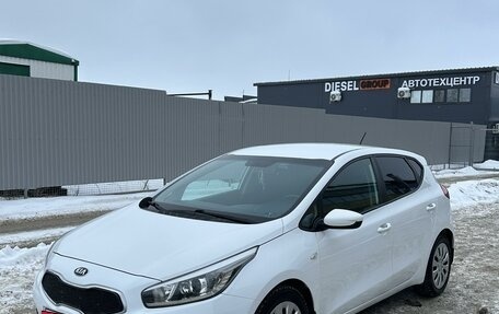 KIA cee'd III, 2014 год, 1 190 000 рублей, 2 фотография