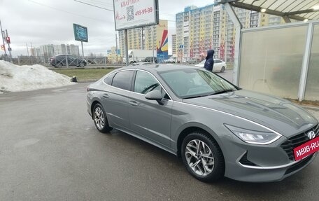 Hyundai Sonata VIII, 2021 год, 2 600 000 рублей, 3 фотография