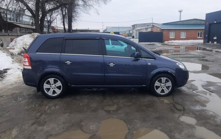 Opel Zafira B, 2011 год, 720 000 рублей, 3 фотография