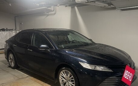 Toyota Camry, 2018 год, 3 100 000 рублей, 2 фотография