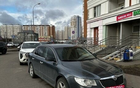 Skoda Superb III рестайлинг, 2008 год, 700 000 рублей, 2 фотография