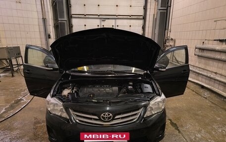 Toyota Corolla, 2011 год, 1 000 000 рублей, 6 фотография