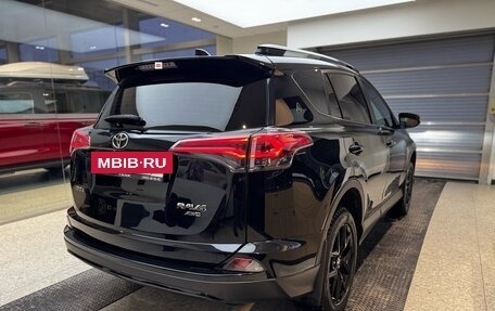 Toyota RAV4, 2019 год, 3 150 000 рублей, 4 фотография